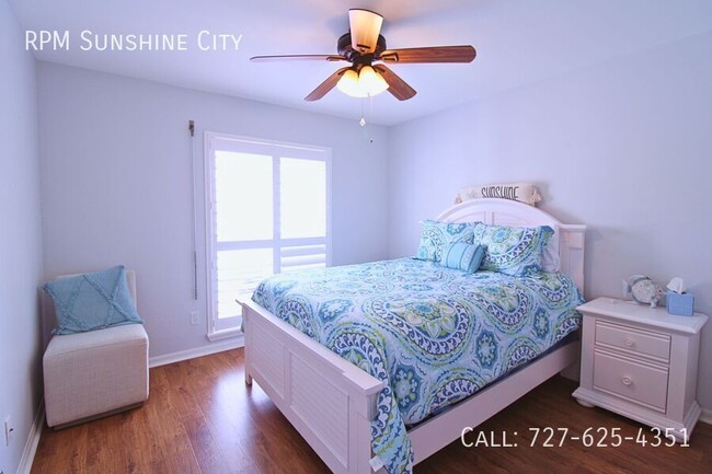 Building Photo - FURNISHED LONG TERM OR SEASONAL RENTAL WAL...