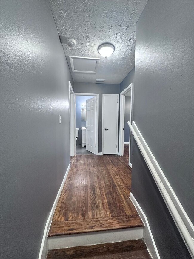 Building Photo - 3620 Effee St
