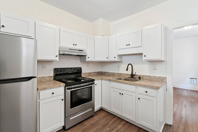 Building Photo - Coming Soon! Spacious 4 Bedroom, 1.5  Bath...