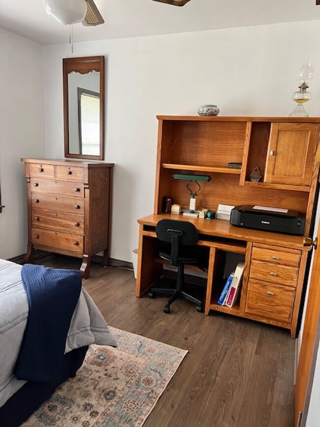 Building Photo - 301 W Main St