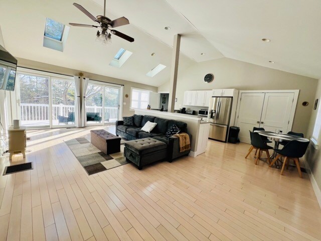 Primary Photo - 165 Stockbridge Rd