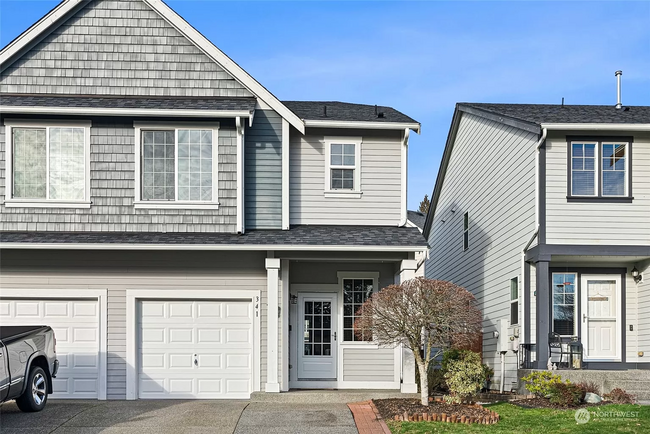 Building Photo - Stunning 3-Bedroom Townhome In Bremerton