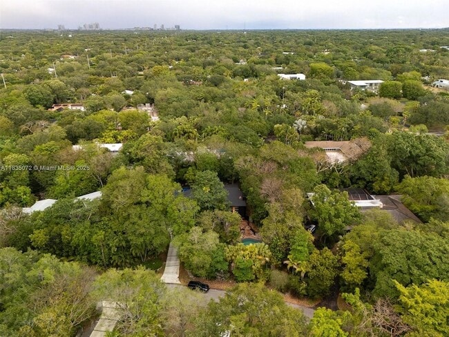 Building Photo - 6525 SW 133rd Dr