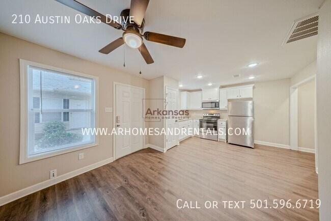 Building Photo - 210 Austin Oaks Dr