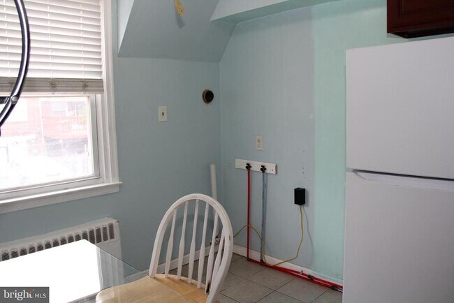 Building Photo - 4983 Whitaker Ave