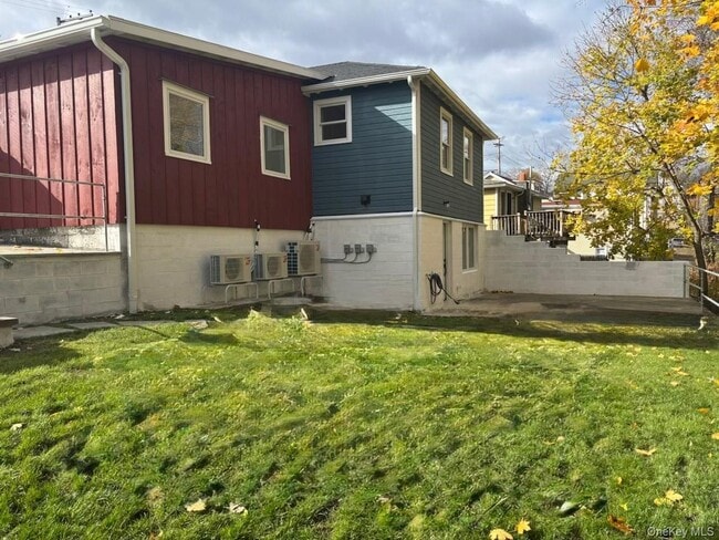 Building Photo - 32 Western Ave