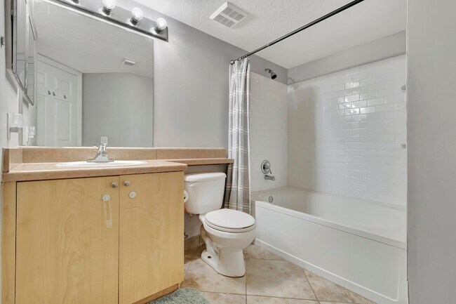 Building Photo - 116 Villa Cir