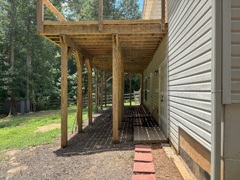 Building Photo - 2582 Oak Bluff Dr
