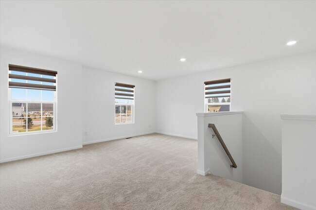 Building Photo - 709 Risdon Trail S