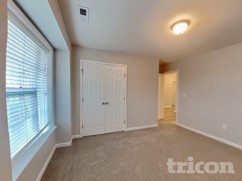 Building Photo - 410 Crutchfield Dr