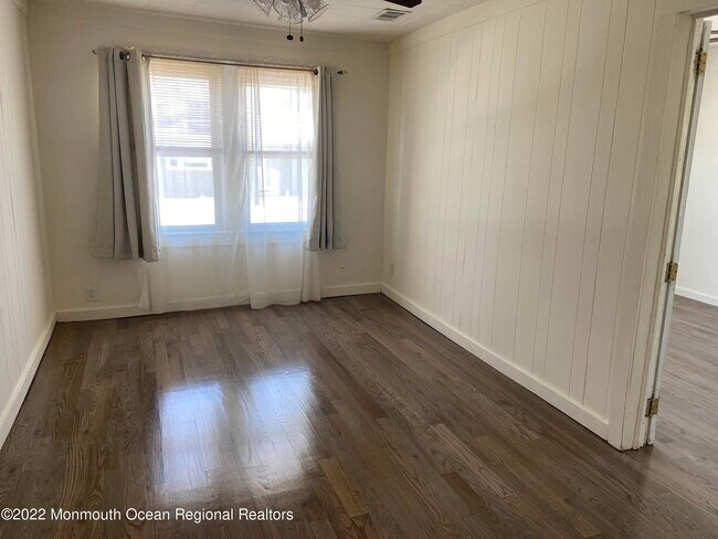 Building Photo - 40 Hudson Ave