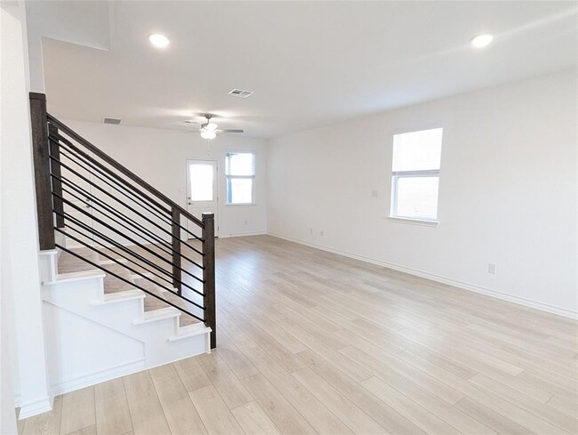 Building Photo - 120 Watkinville Rd