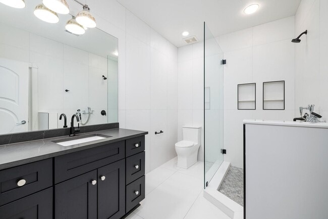 Building Photo - Located in the gated Valhalla community in Brentwood