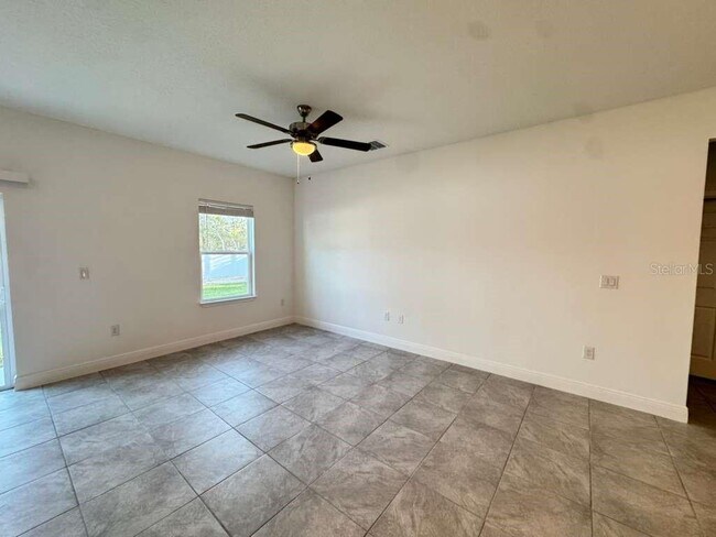 Building Photo - 4967 SW 150th Lane Rd