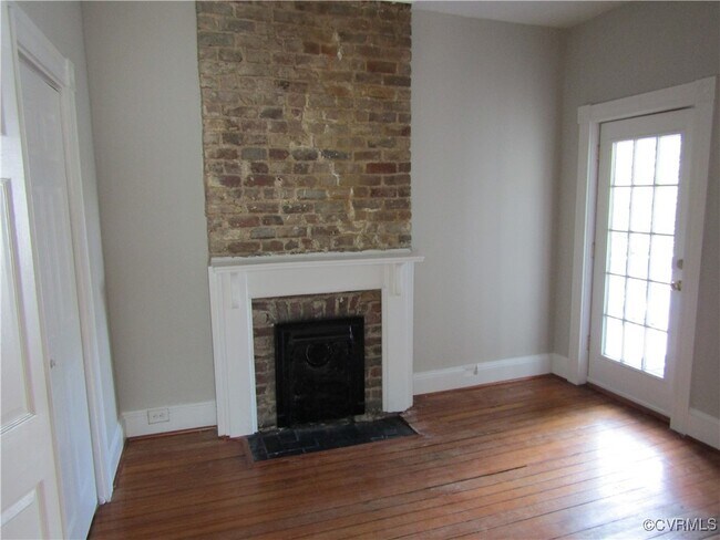 Building Photo - 1015 N 35th St
