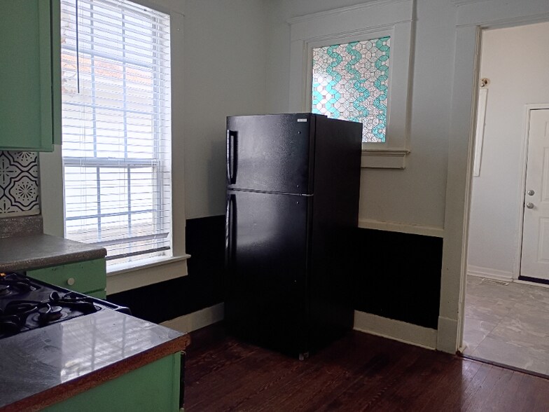 Building Photo - 1081 Arlington Ave SW