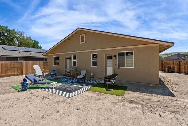 Building Photo - FURNISHED! 3 Bedroom, 2 Bathroom New Home ...