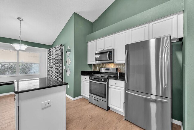 Building Photo - 17738 Nathans Dr