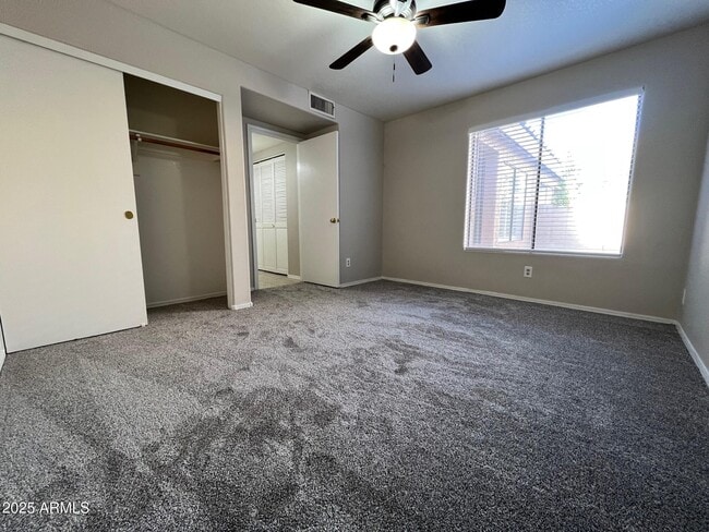 Building Photo - 3510 E Hampton Ave