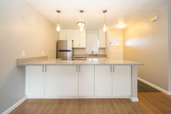 Building Photo - 2-Bedroom, 2-Bathroom Home in Waipahu – 2 Parking Stalls & Private Backyard