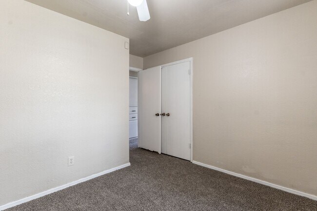 Building Photo - Spacious Rent to Own in South OKC!