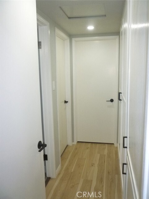 Building Photo - 1432 W 172nd St