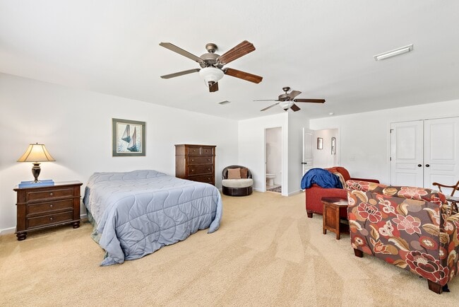 Building Photo - 304 Squirrel Hollow