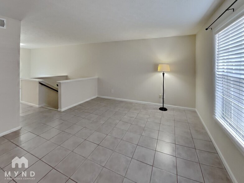 Building Photo - 6608 Park Ave