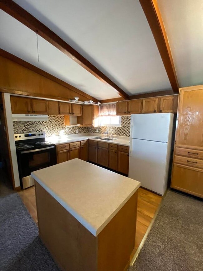 Building Photo - Single Family Home in Central Columbia