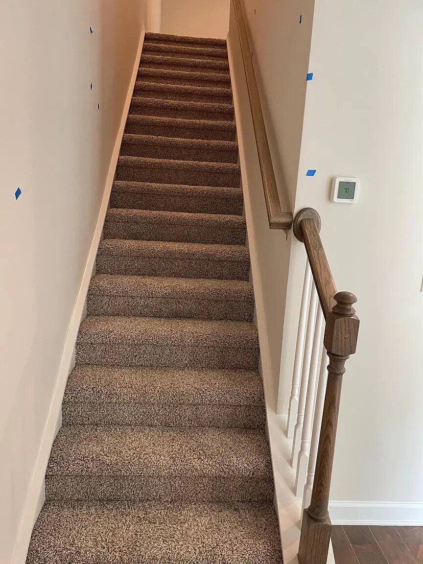 stairs - 2511 Greenmarket Dr