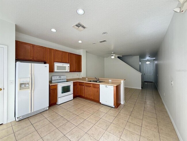 Building Photo - 5168 Regatta Dr