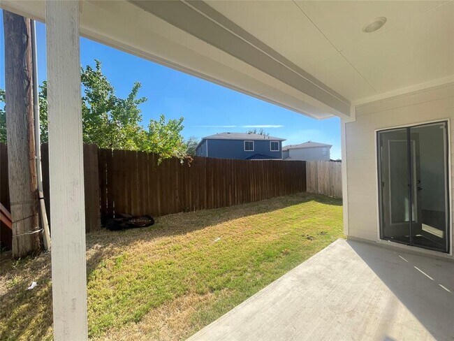 Building Photo - 1611 Iberville Dr