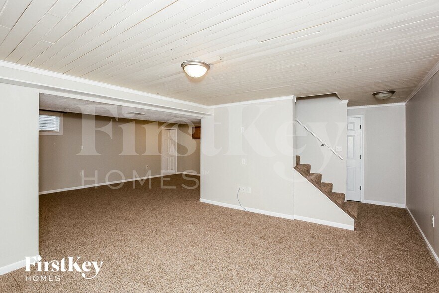 Building Photo - 10010 Fountain Springs Ct