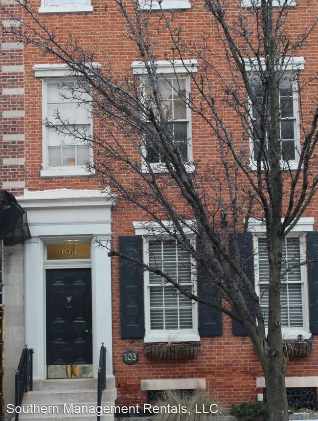 Primary Photo - 103 E Market St
