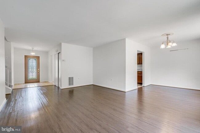 Building Photo - 8722 Litwalton Ct
