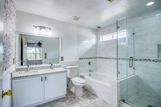 Building Photo - 21222 Somerset Park Ln