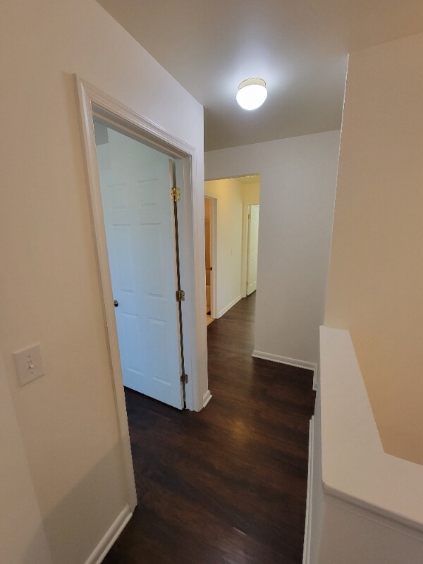 Building Photo - 815 Stoll St