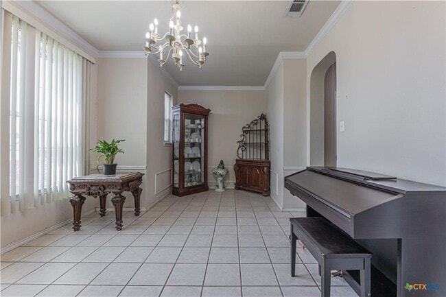 Building Photo - 701 Bighorn Dr