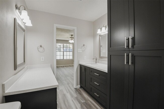 Building Photo - 3223 Deep Anchor Way