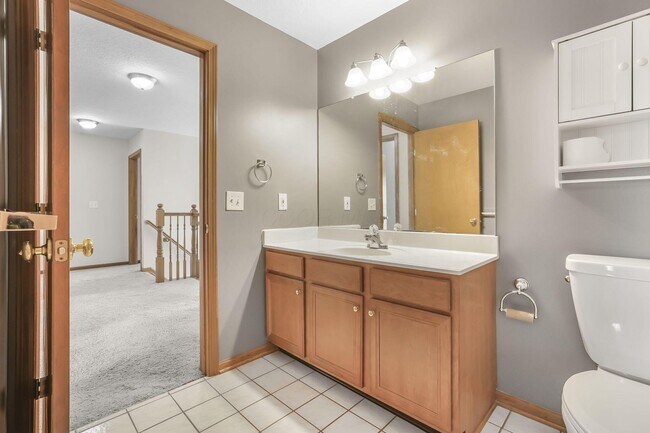 Building Photo - 3825 Delwood Dr