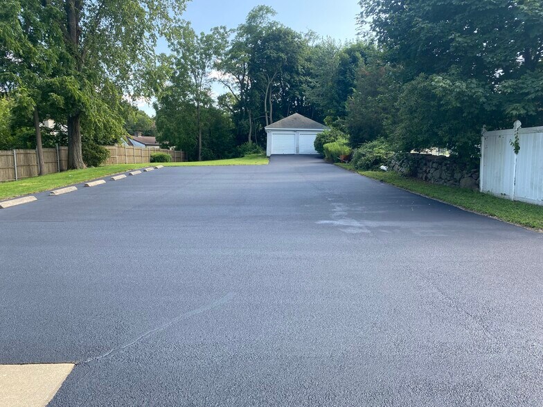 Building Photo - 127 Legris Ave