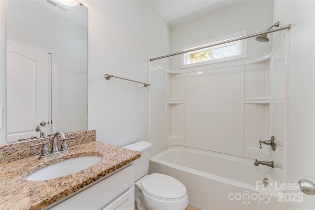 Building Photo - 139 Brackenbury Ln