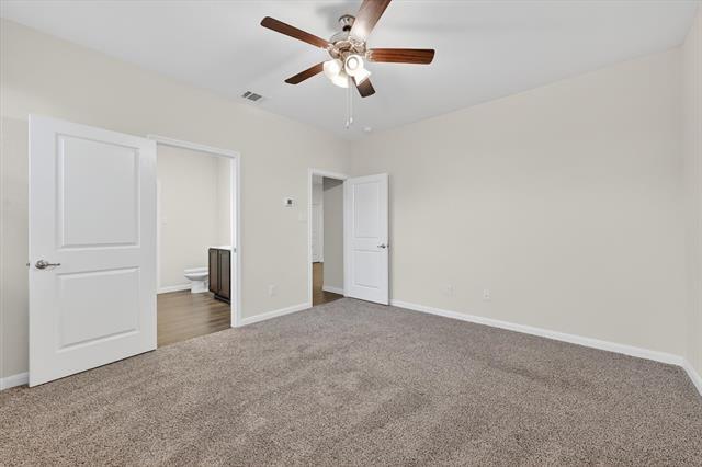 Building Photo - 3955 Oak Crk Cir