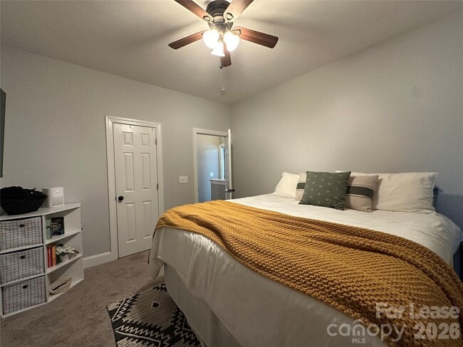 Building Photo - 819 Stargard Ct