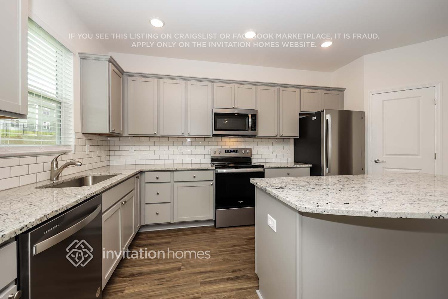 Building Photo - 3810 Lantern Ln