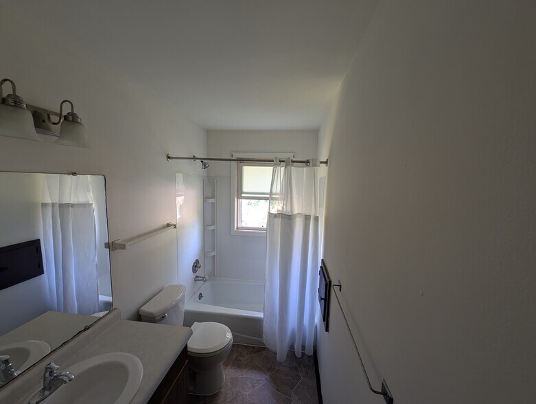 Bathroom - 224 Pleasant St