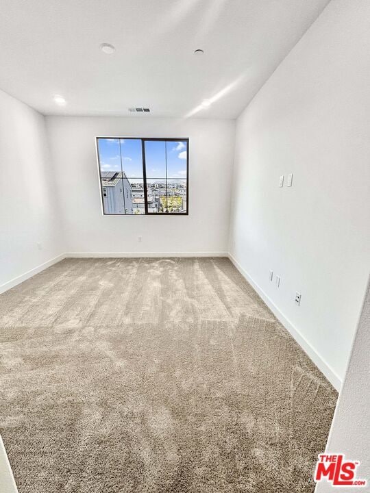 Building Photo - 61 Harness Wy