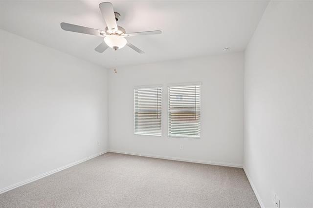 Building Photo - 806 Leavenworth Dr