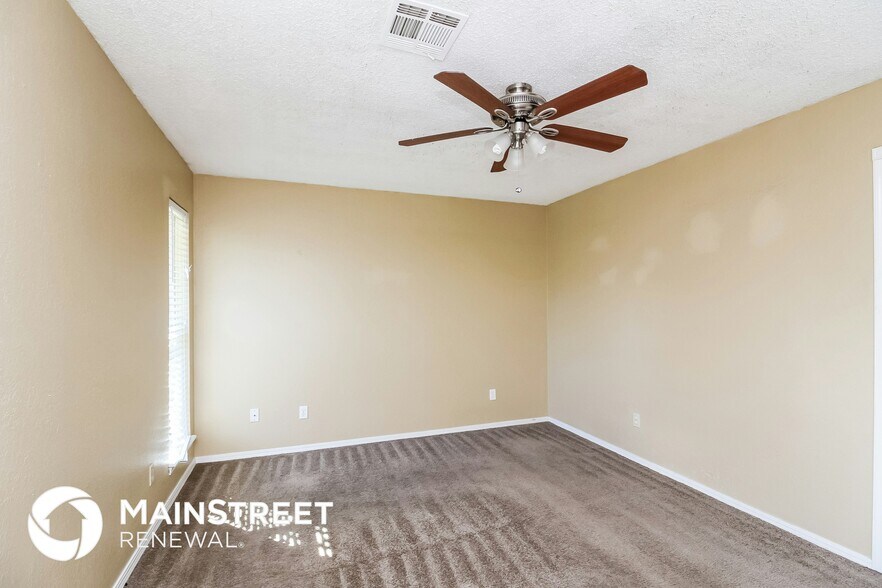 Building Photo - 301 Springfield Dr