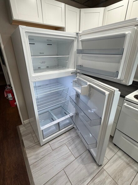 Building Photo - 217 State St